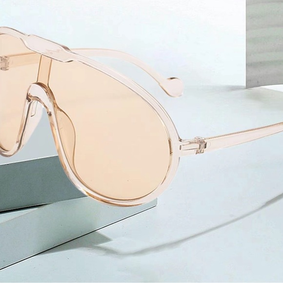 New Trendy Oversized Sunglasses - Picture 8 of 8